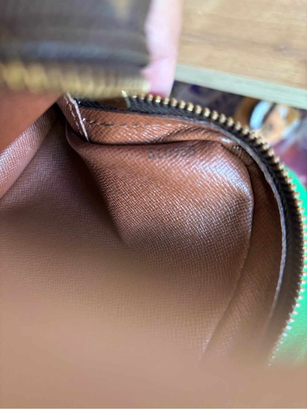 Authentic Louis Vuitton monogram clutch - Picture 8 of 8